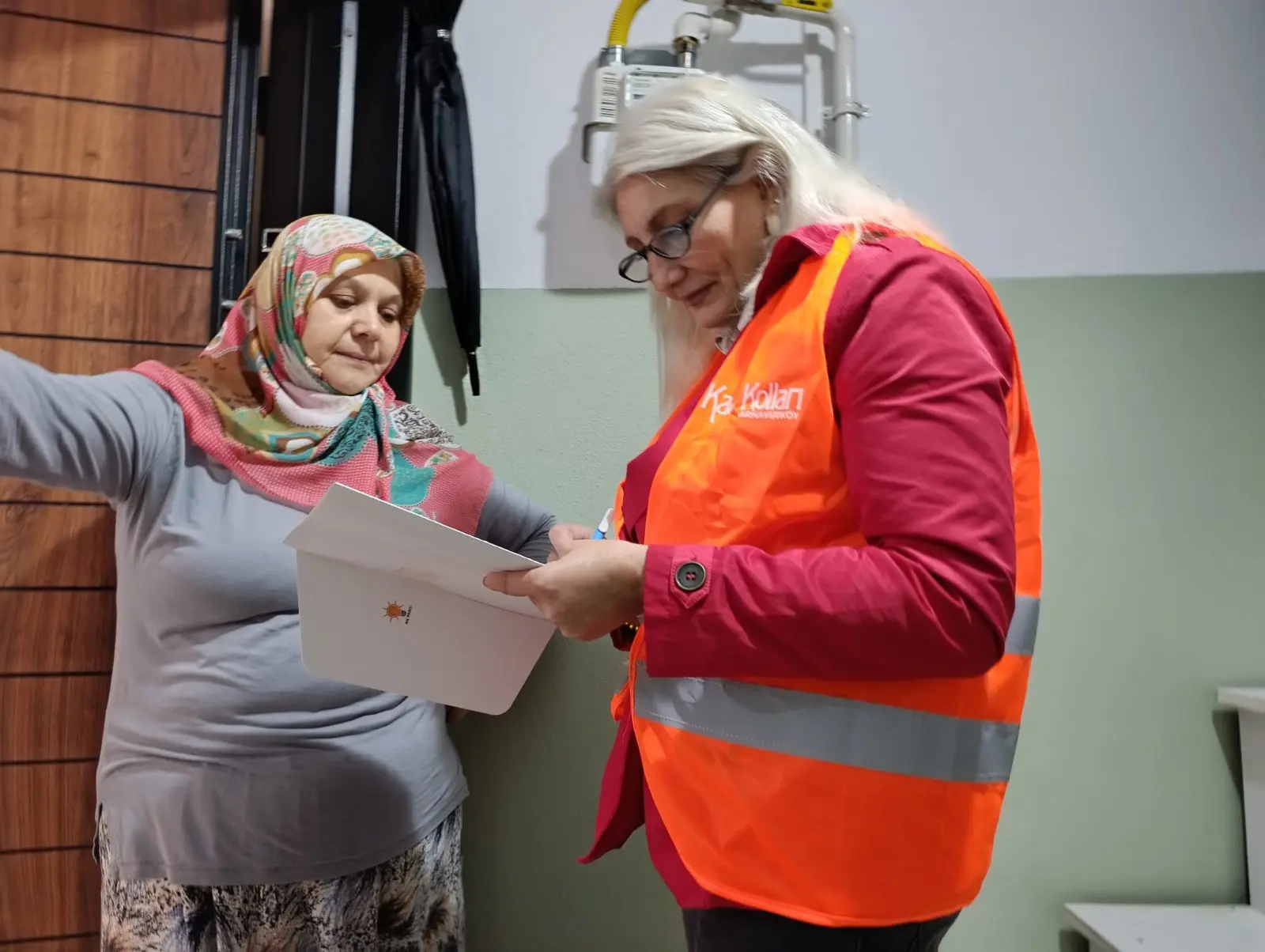 AK Kadınlardan 30 Bin Hanede Üye Çalışması