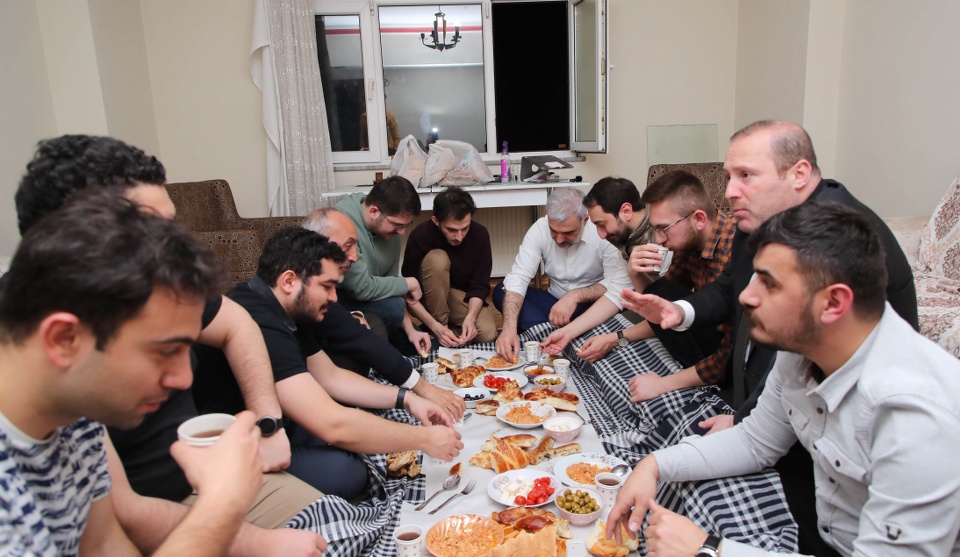 İl Başkanımız Kabaktepe Öğrencilerle Sahur Yaptı