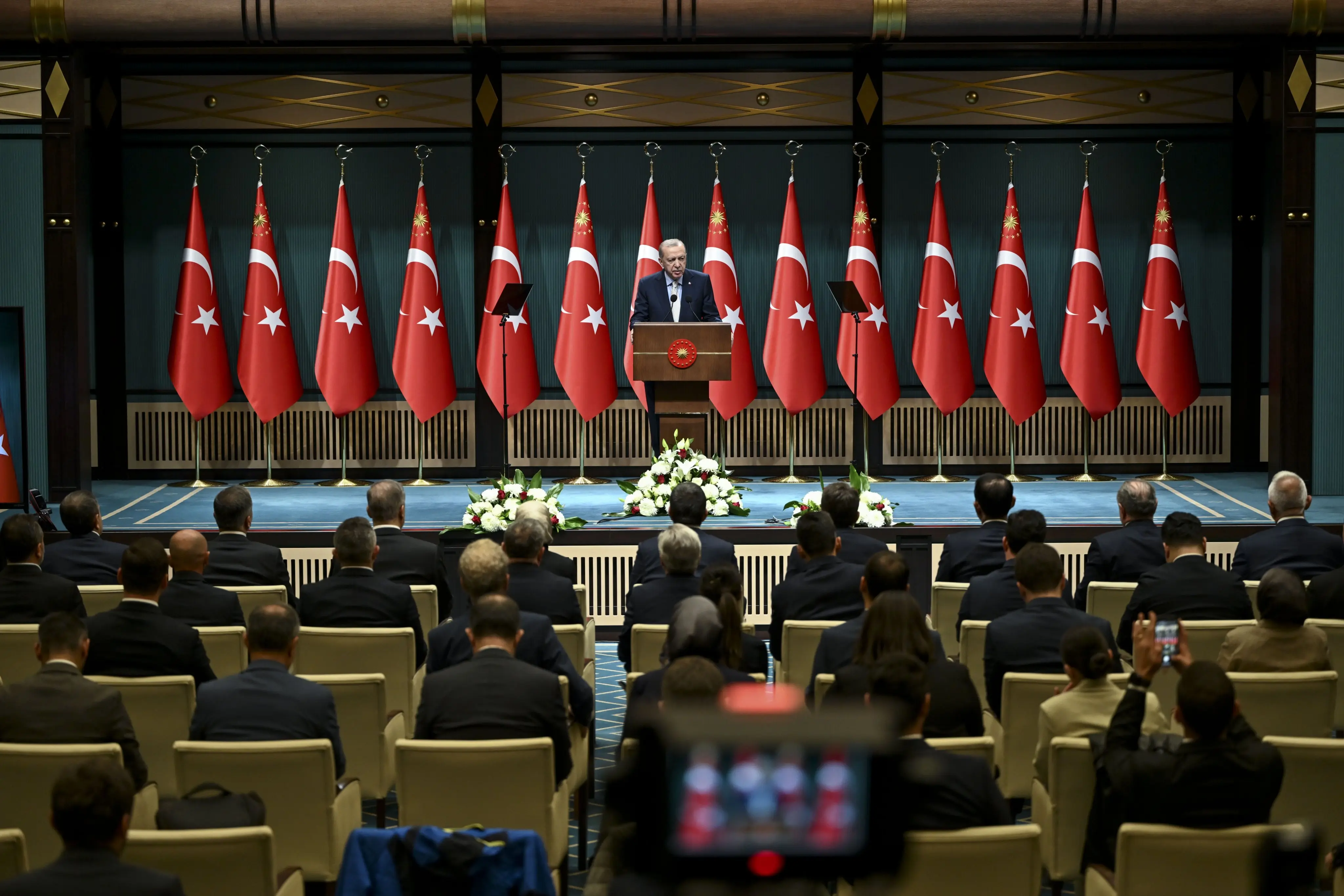 “Dünyanın içinden geçtiği fırtınalı dönemde Türkiye emin ve ehil ellerde güvendedir”