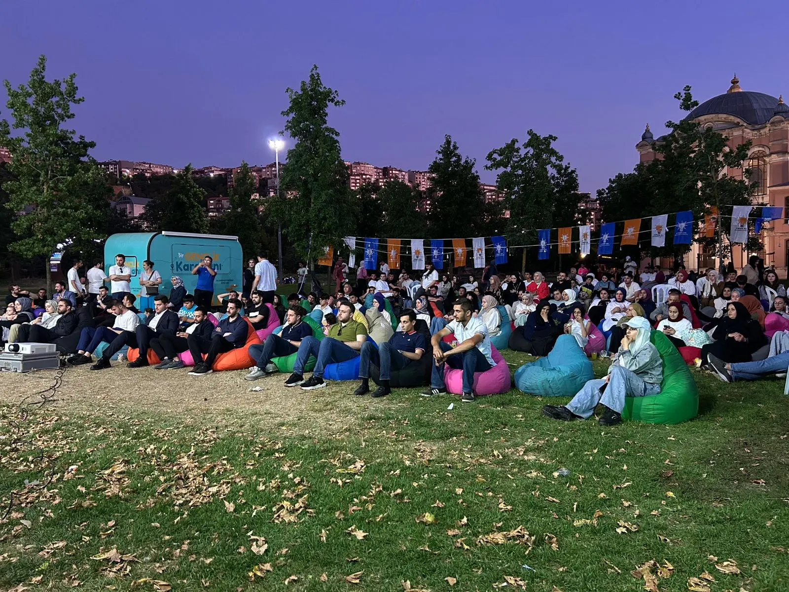 İstanbul’da gençlik sineması akşamları