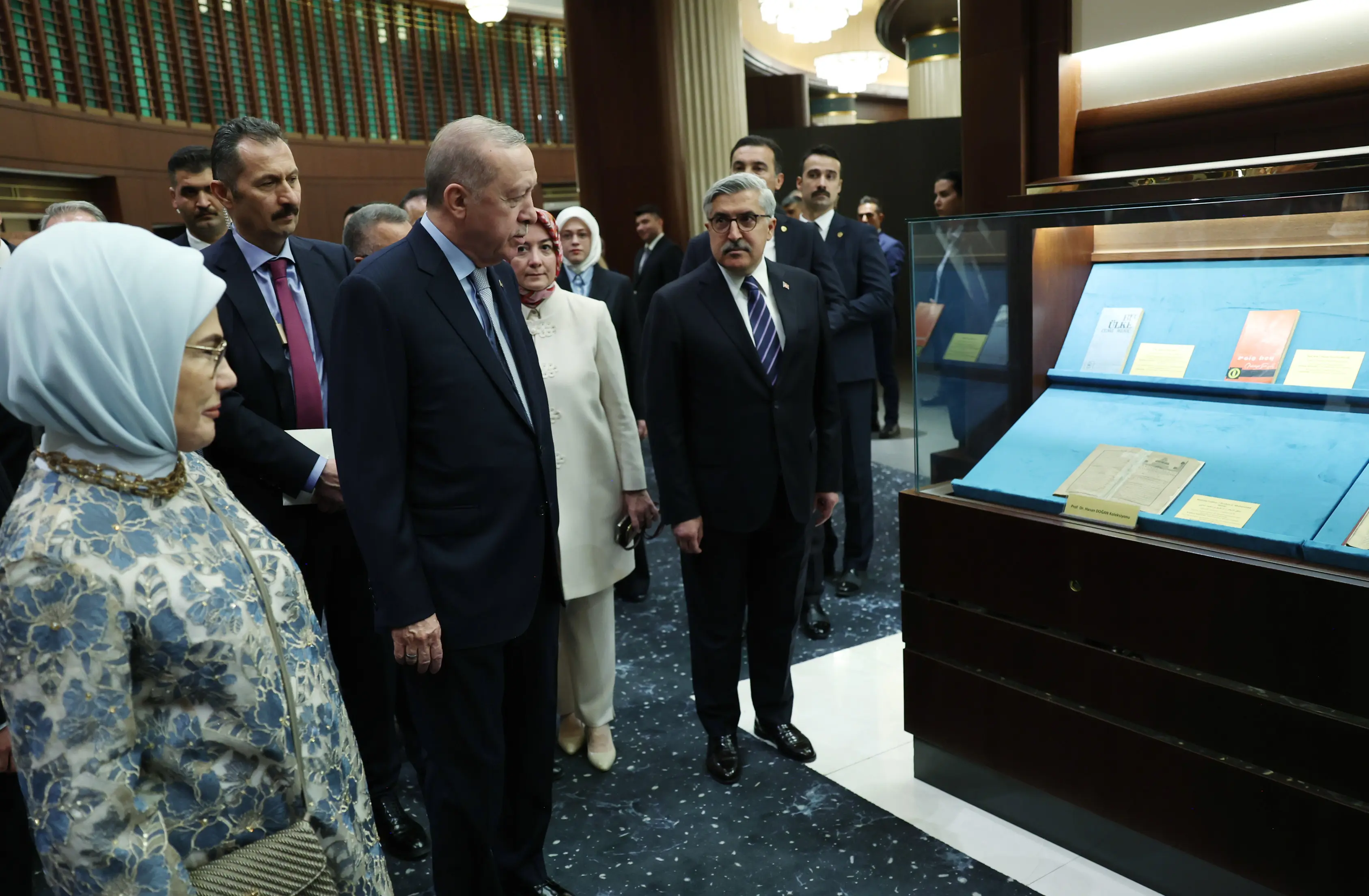 “Arkeoloji alanında çok zengin, çok köklü bir mirasın sahibiyiz”