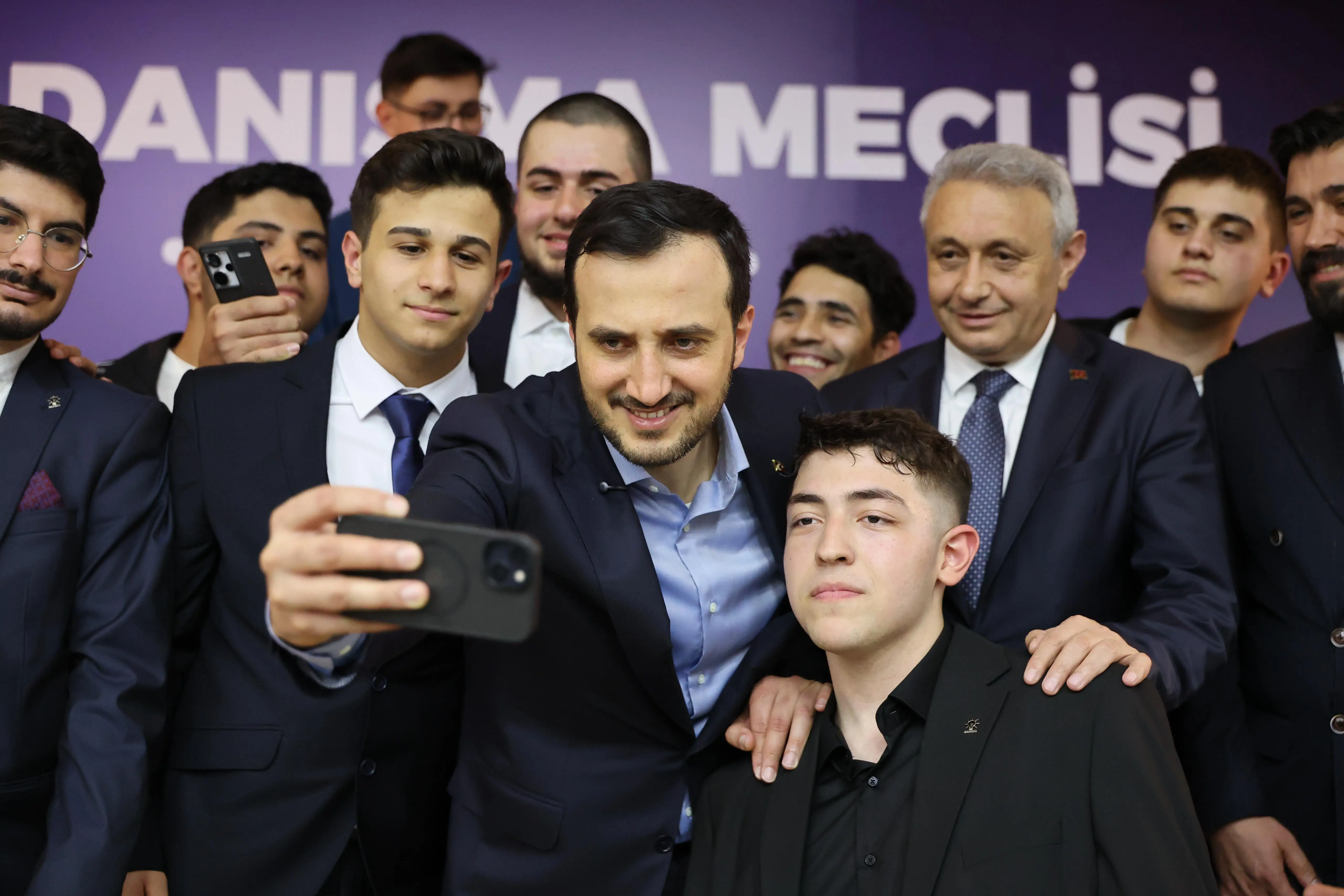 İl Başkanımız Abdullah Özdemir: Mahalle teşkilatları gömleğin ilk düğmesidir