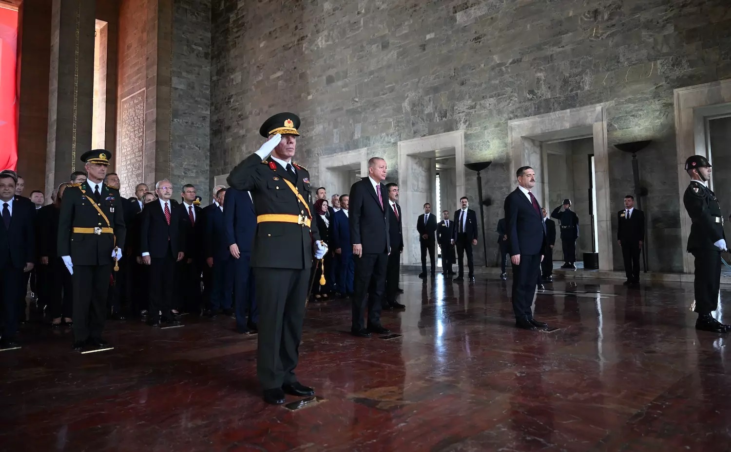 Cumhurbaşkanımız Erdoğan Başkanlığındaki Devlet Erkanı, Anıtkabir'i Ziyaret Etti