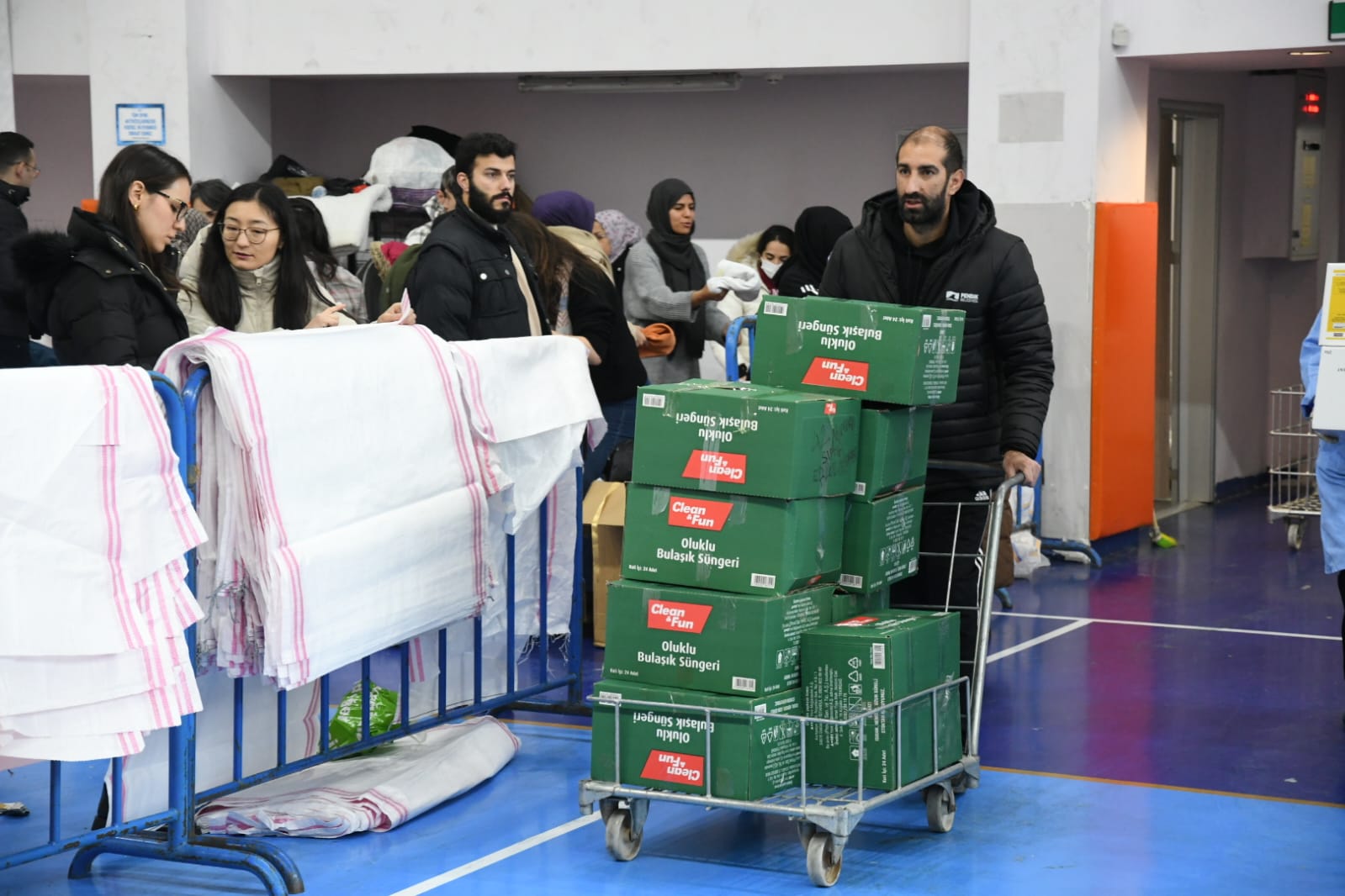 Pendik’ten 44.Yardım Tırı Gönderildi