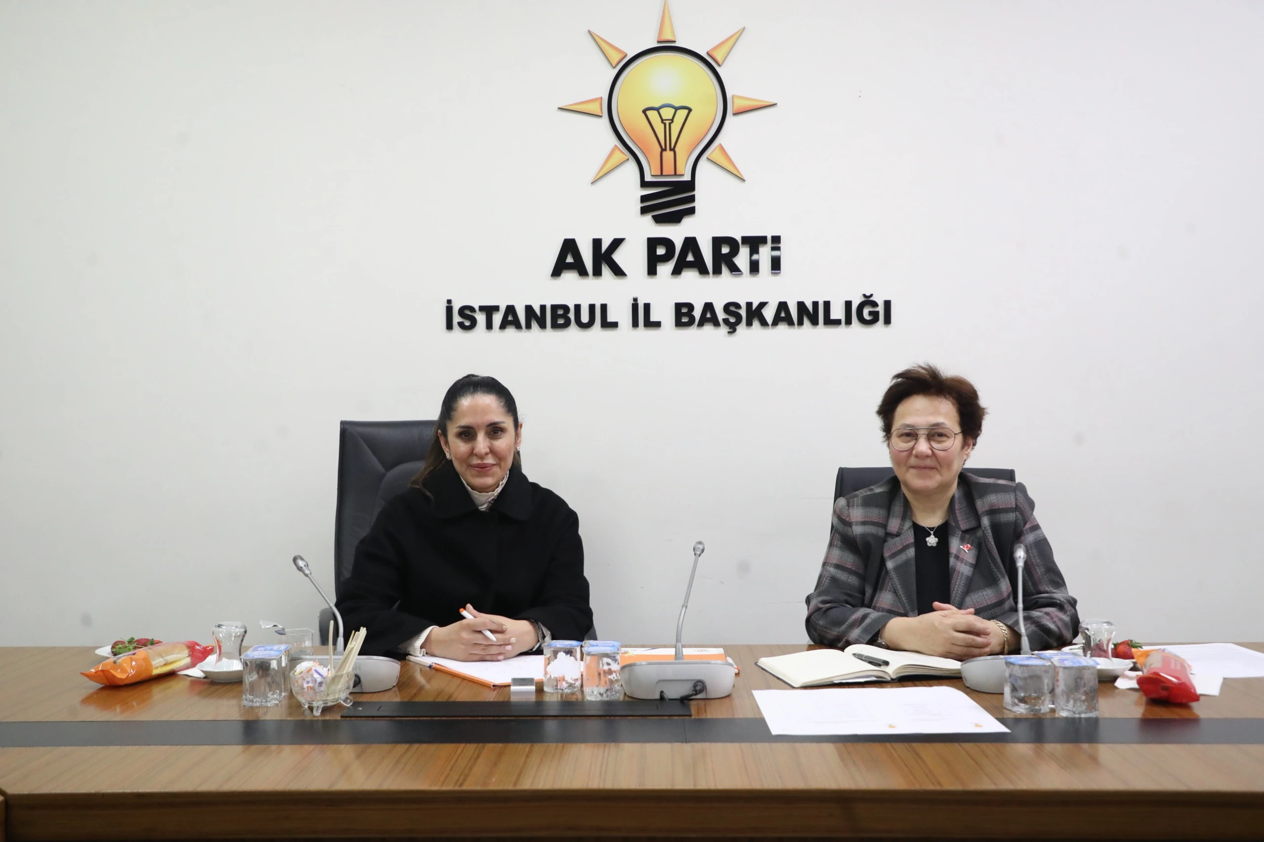 Deprem sonrası vatandaşlara ziyaret