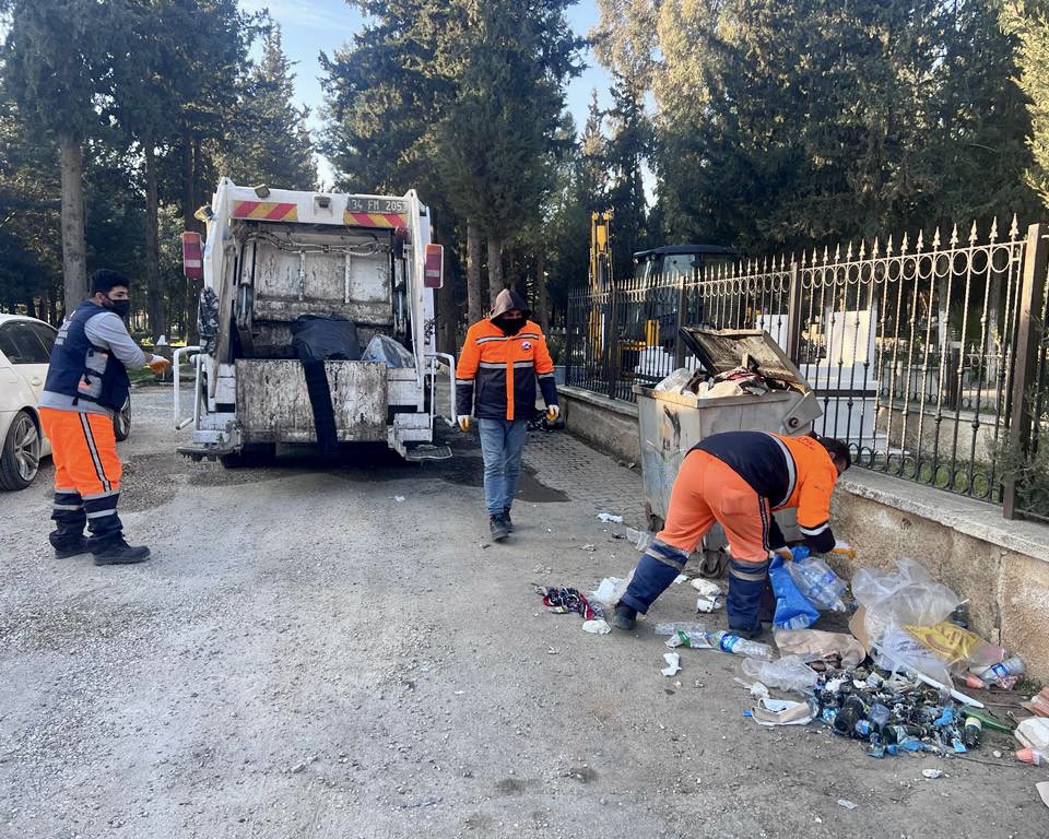 Fatih Belediyesi Ekipleriyle Beraber Deprem Bölgesinde