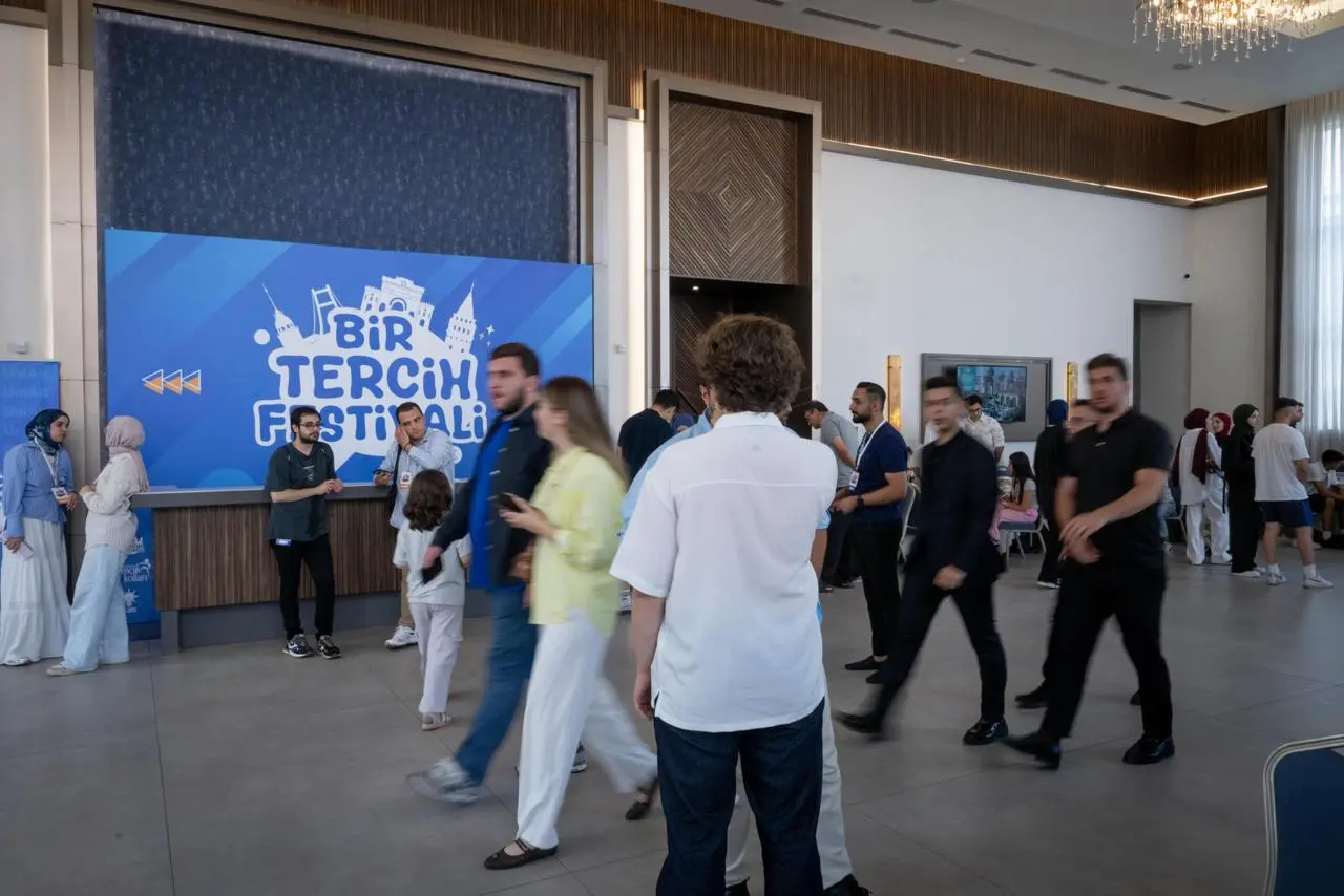 Gençlik Kollarımızdan üniversite adaylarına “Bir Tercih Festivali”