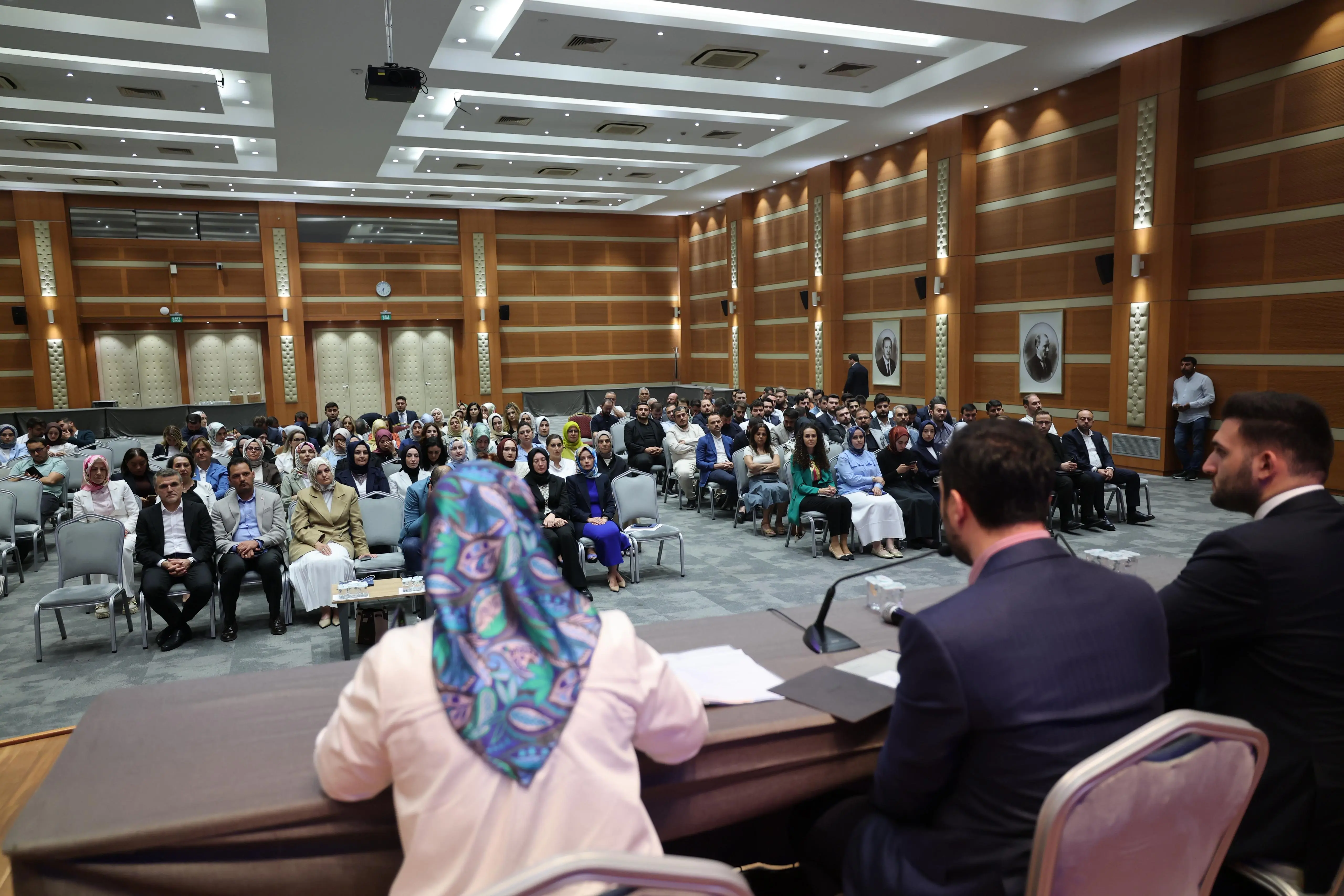 AK Parti İstanbul’da 3 Kademe Yönetim Kurulu Toplantısı