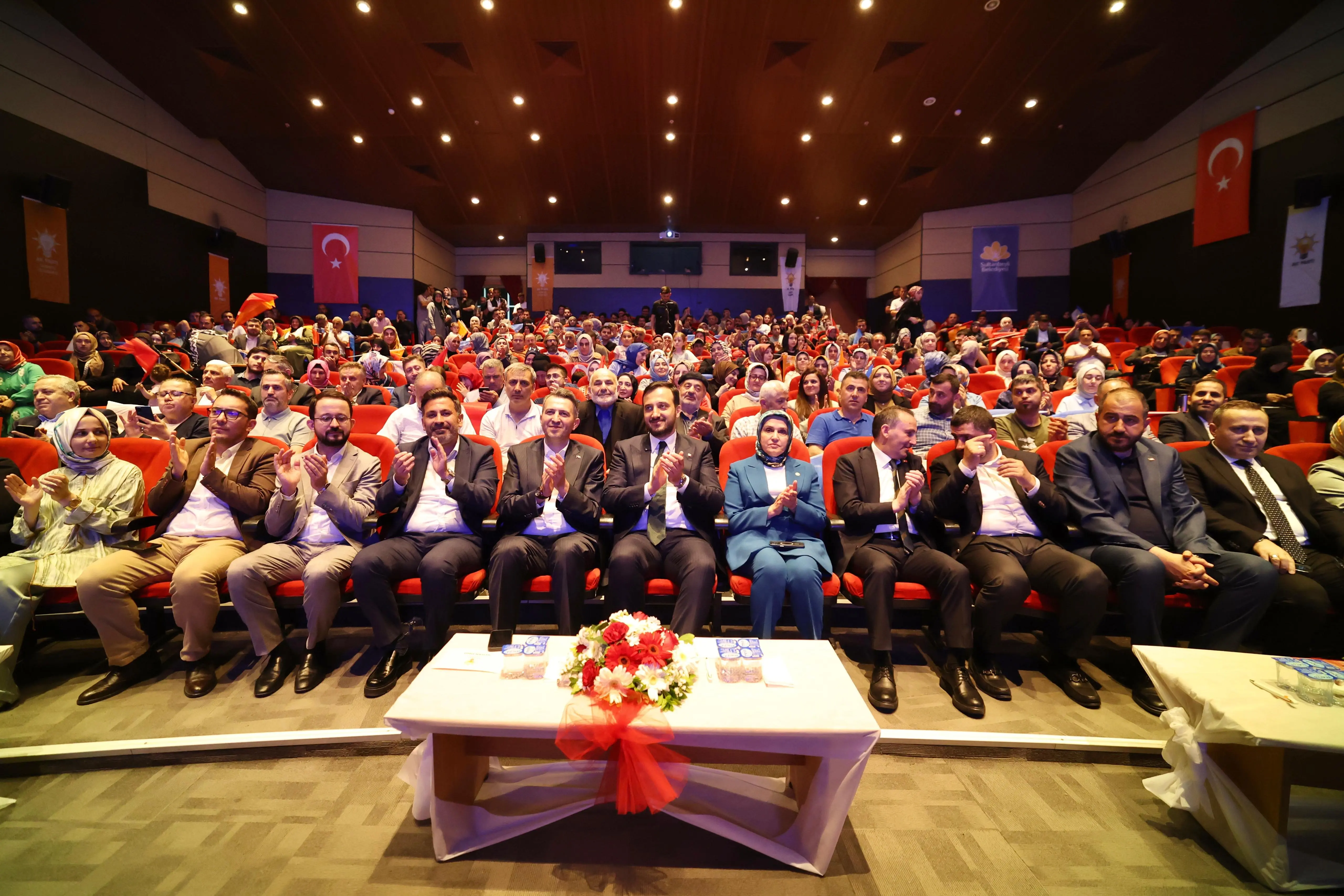 Sultanbeyli’de teşkilat gündemli Danışma Meclisi