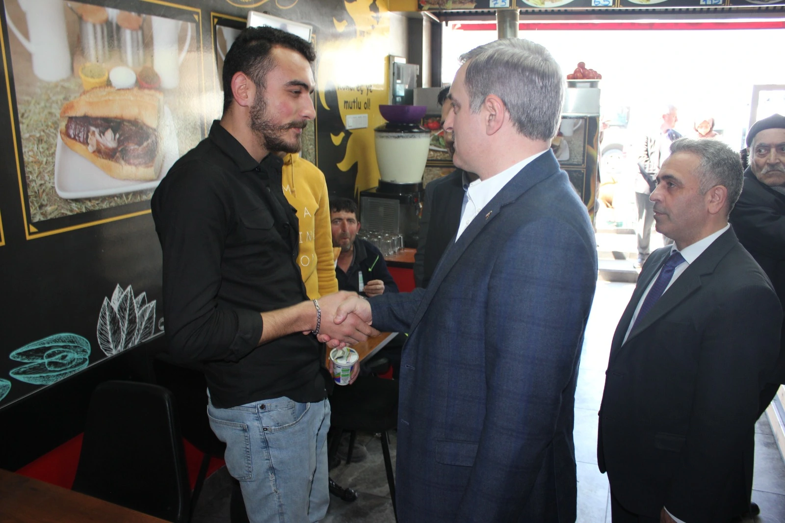 Bayram Şenocak: “Biz Sahadan Beslenen Bir Siyasi Partiyiz”