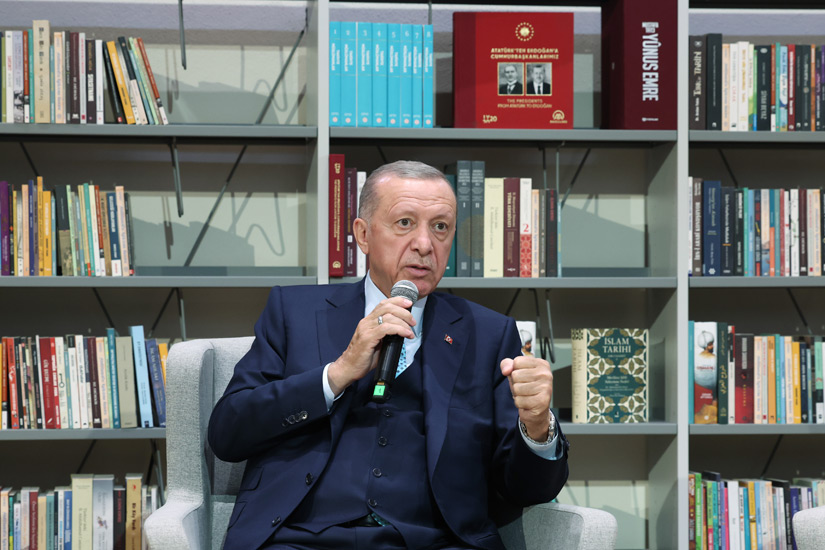 Cumhurbaşkanımız Erdoğan, Rami Kütüphanesi'nde Gençlerle Buluştu