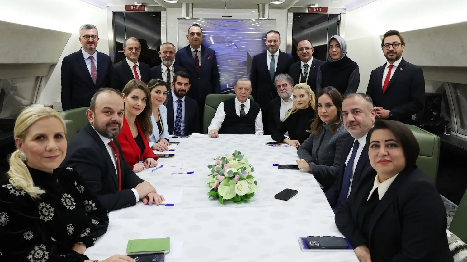 Cumhurbaşkanımız Erdoğan, Macaristan Dönüşü Uçakta Gazetecilerin Sorularını Yanıtladı