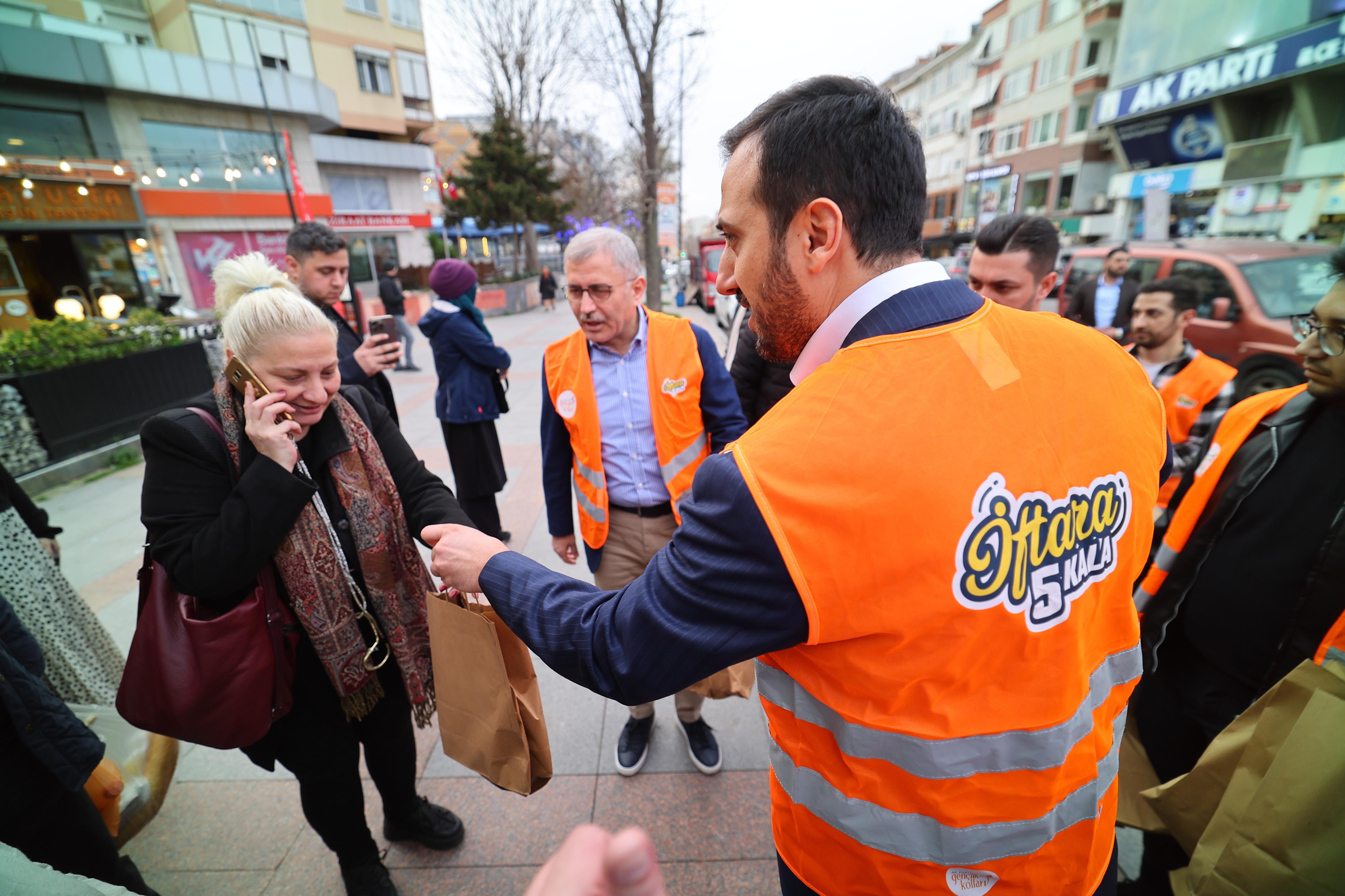 Başkan Abdullah Özdemir’den pazar ve esnaf ziyareti