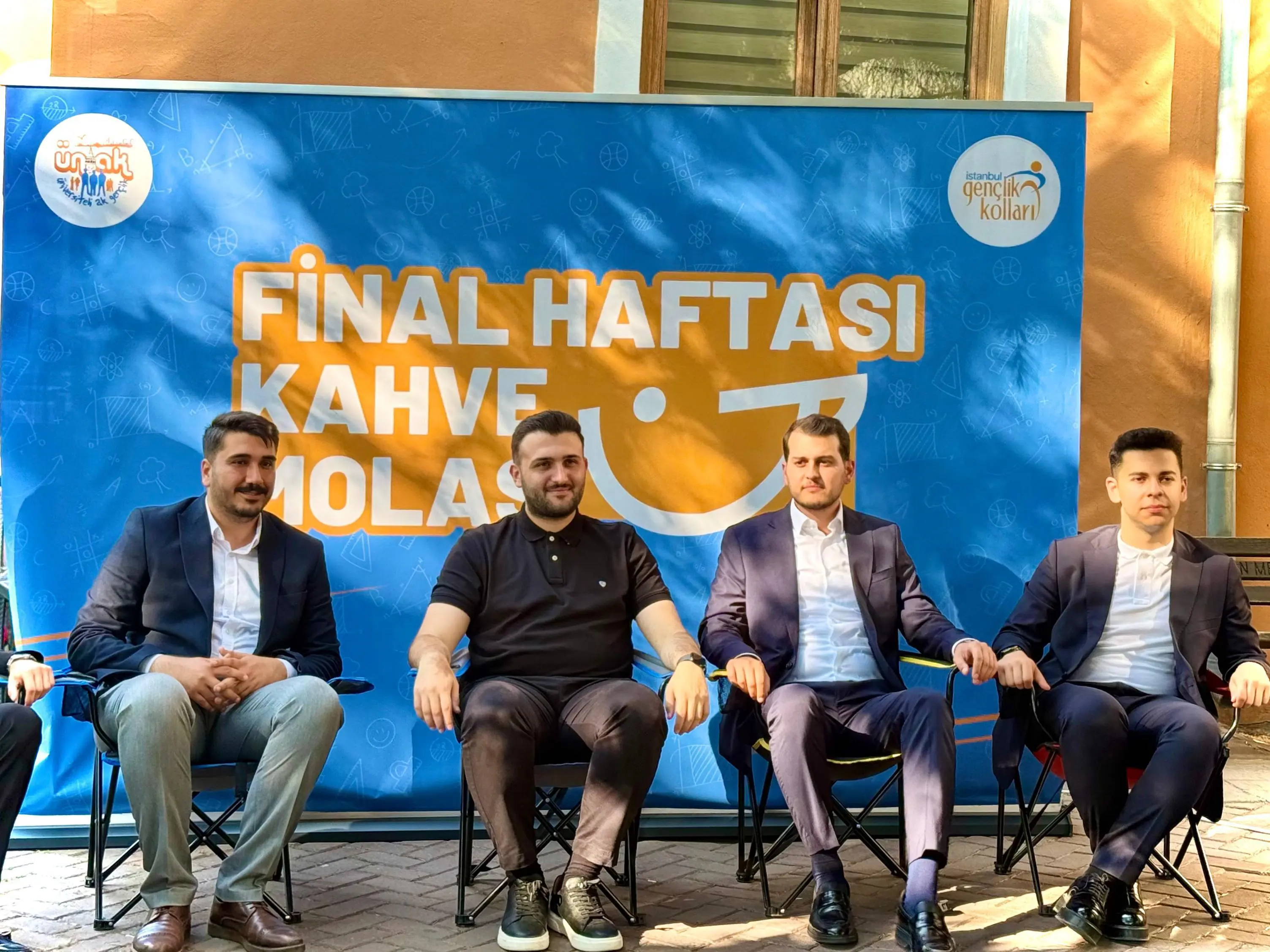 Gençlerle sıcak bir buluşma: Kampüste Kahve Molası