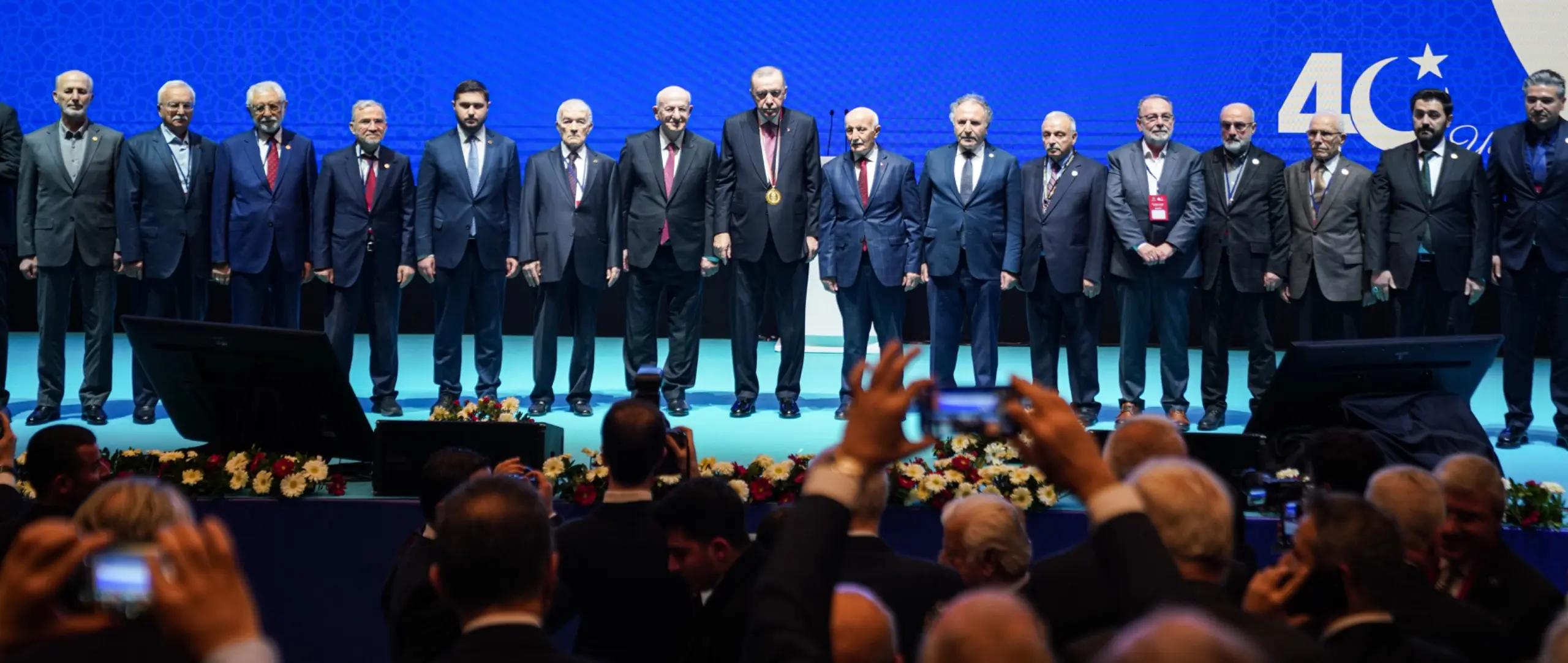 “Dijital tekno-kültürün olumsuz etkilerini topyekûn bir dayanışma ruhuyla engelleyebiliriz”