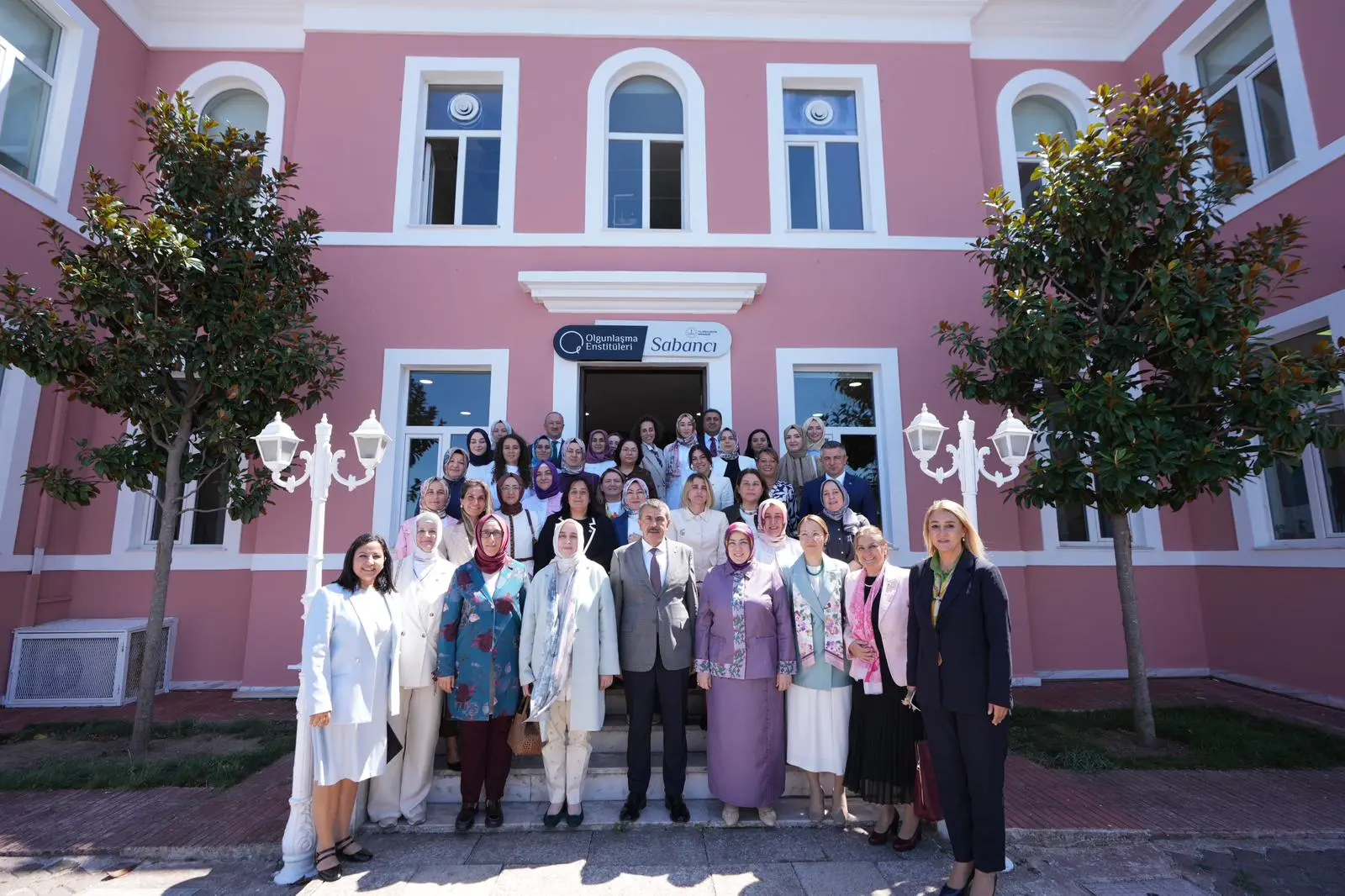 Kadın Kollarımızdan Sabancı Olgunlaşma Enstitüsü’ne Ziyaret