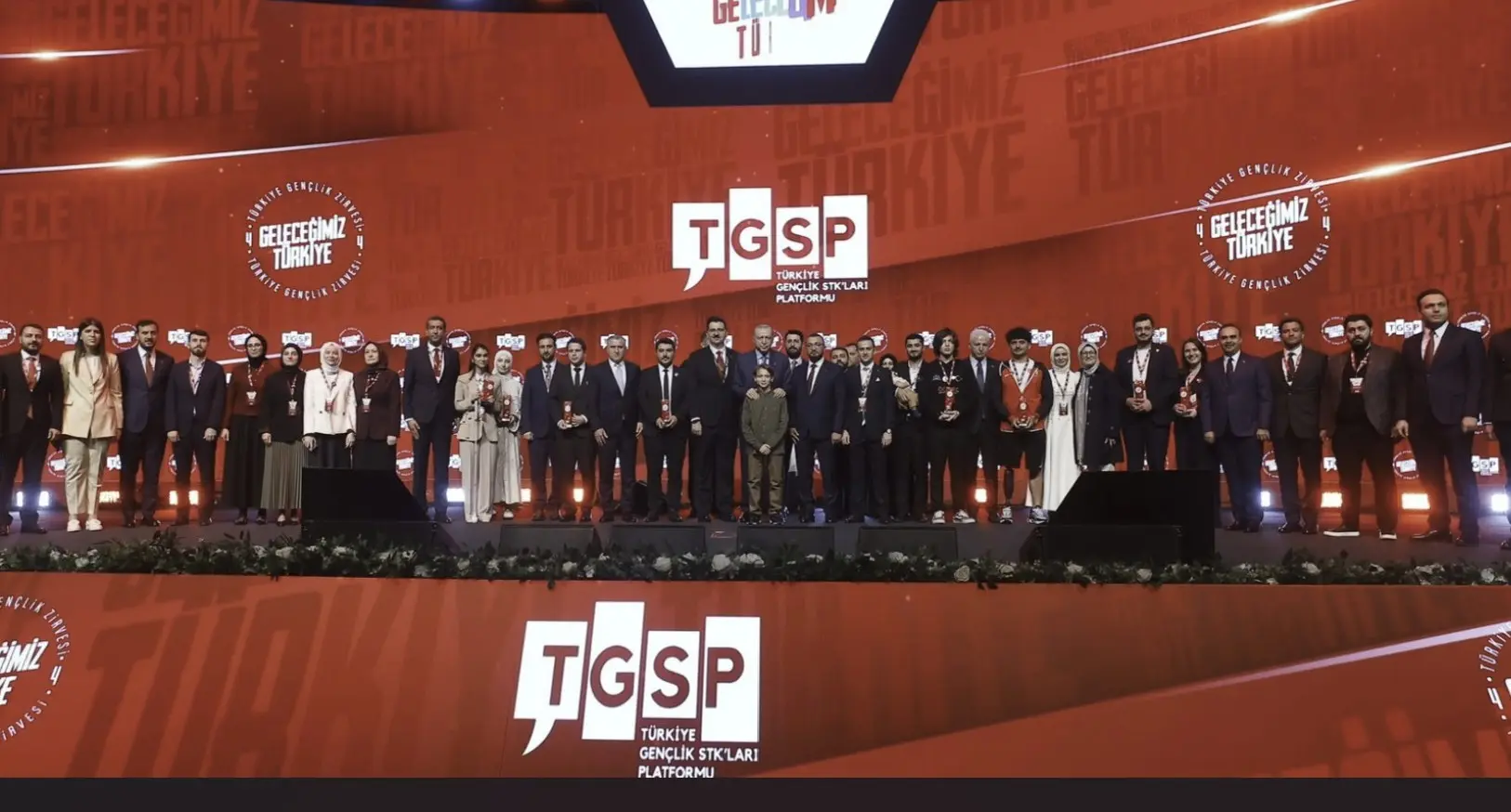 “En büyük eserimiz Terörsüz Türkiye’yi gençlerle birlikte gerçekleştireceğiz”