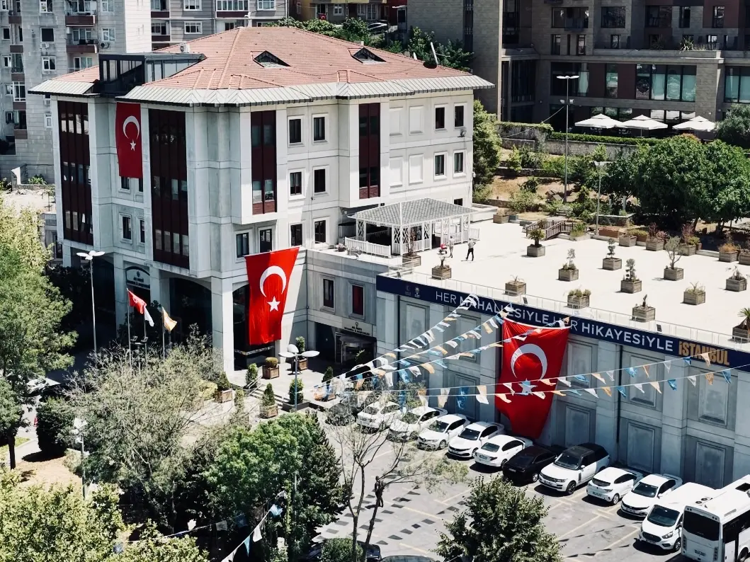 İstanbul ay yıldızla süslendi! Cumhurbaşkanımızın çağrısına güçlü ses