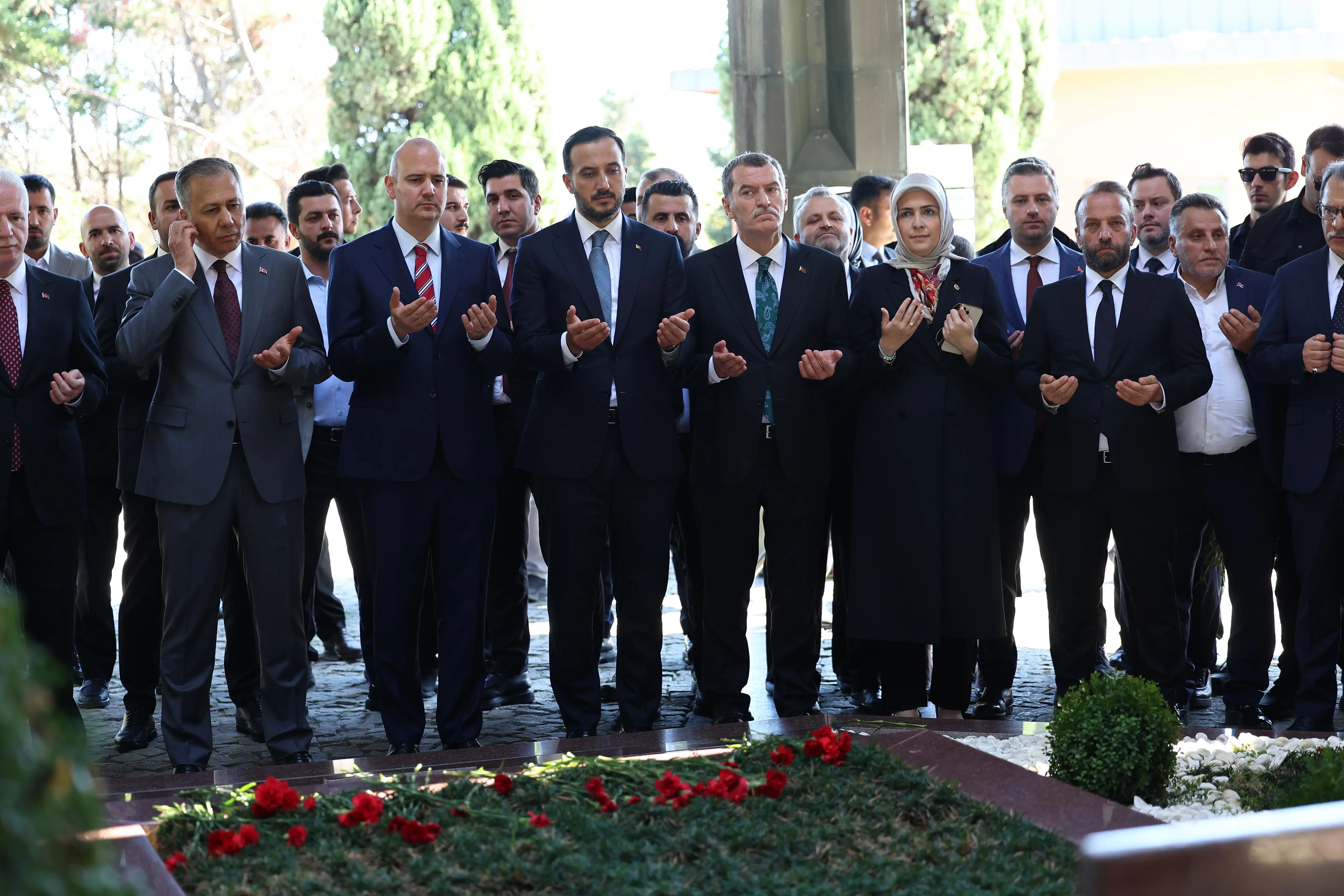Merhum Başbakan Adnan Menderes’i kabri başında andık