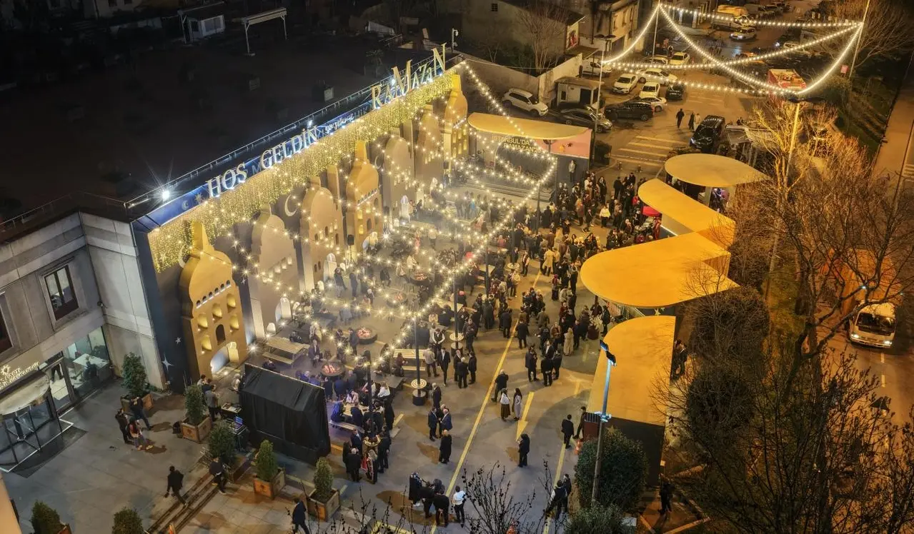 İl Başkanlığımız önündeki Ramazan programımız yoğun katılımla başladı