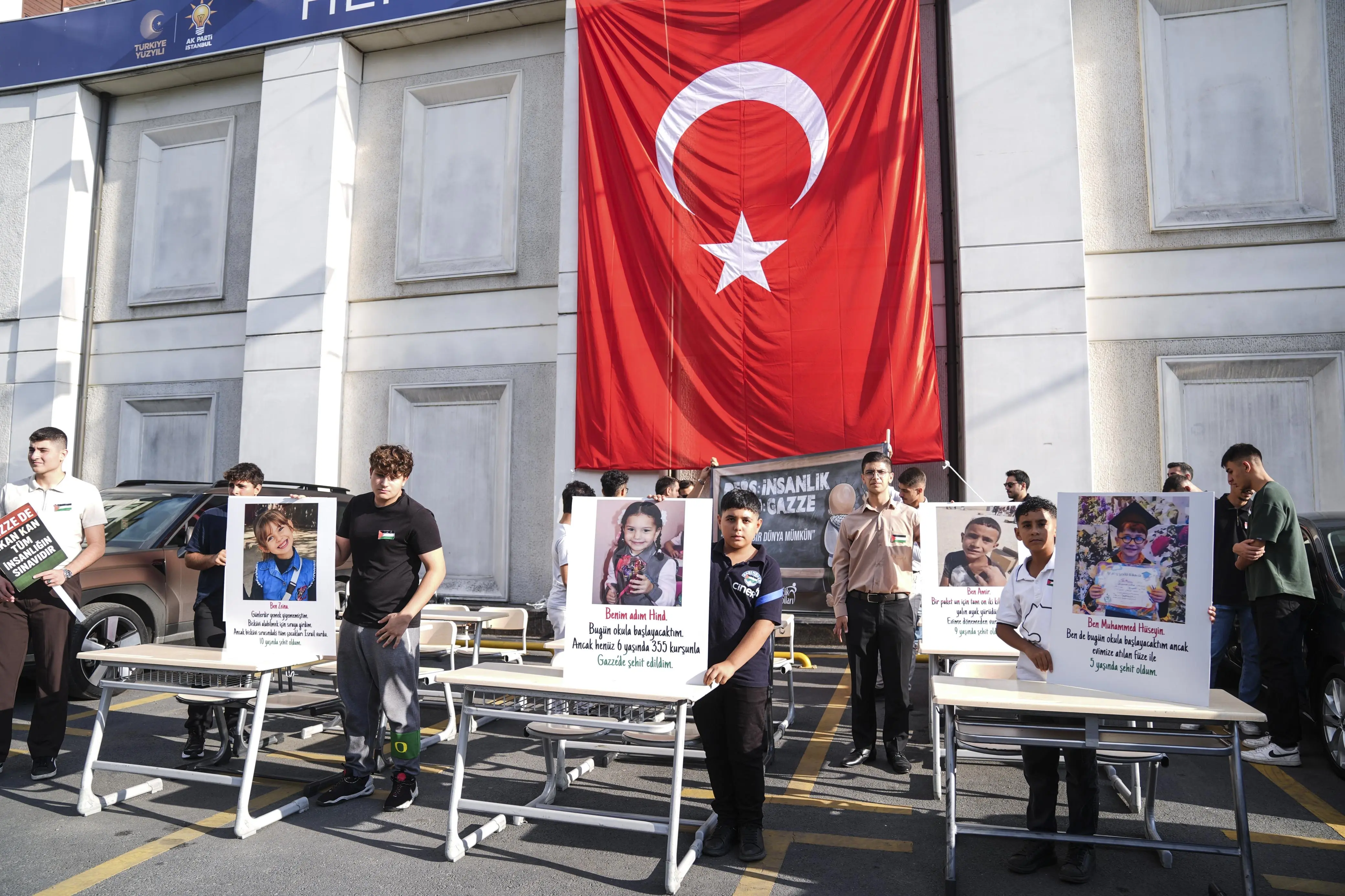 ‘Boş Sıralar’ etkinliğiyle Gazze'deki çocuklar anıldı