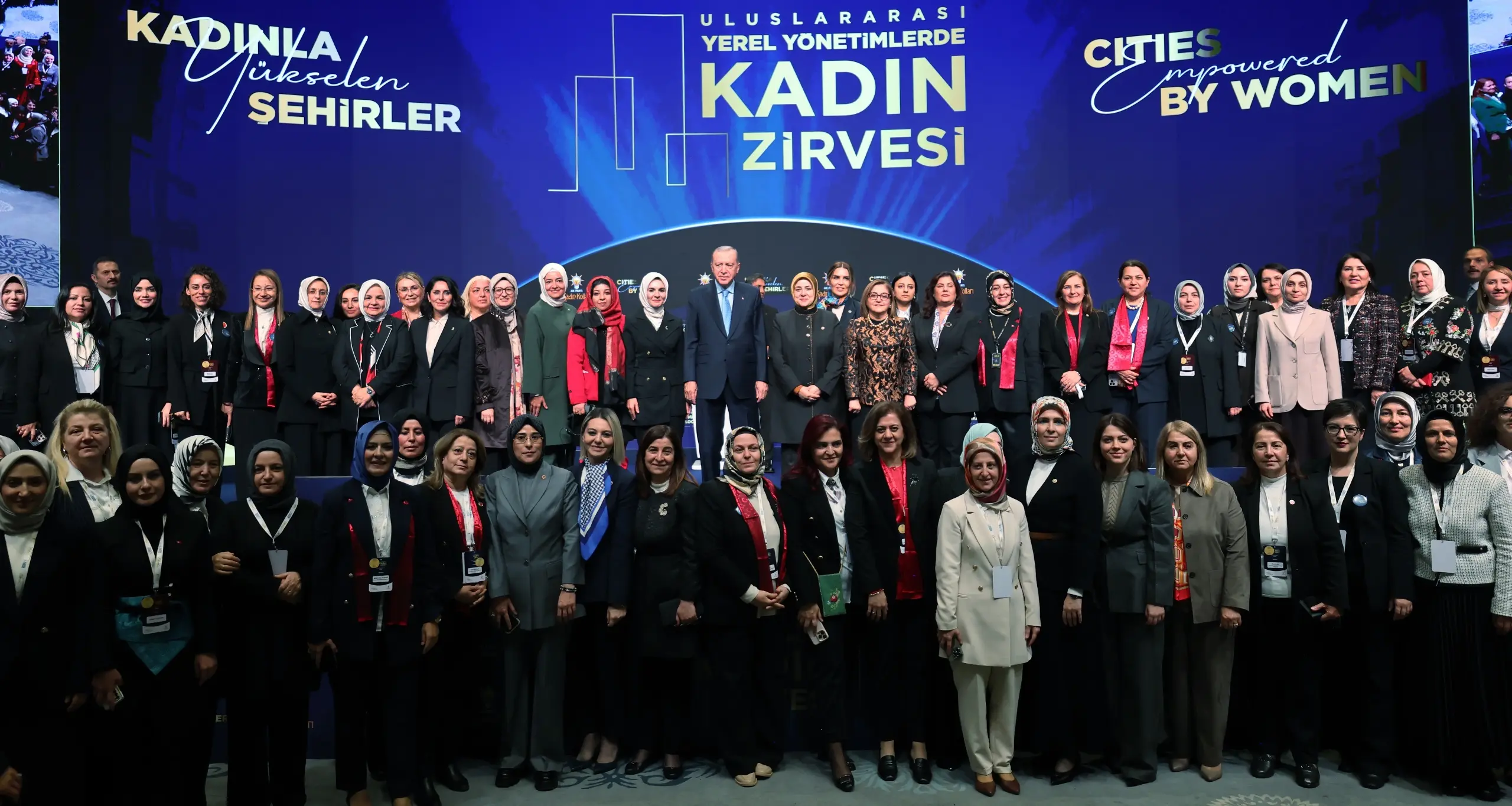 “Toplum hayatında olduğu gibi, şehir hayatı ve yerel yönetimlerde de kadınların etkin olmaları kritik önemdedir”