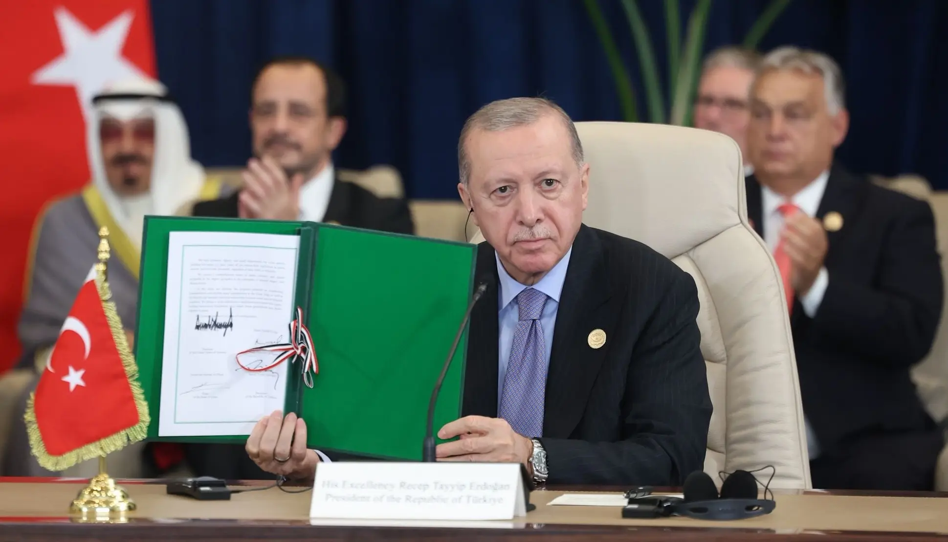 Cumhurbaşkanı Erdoğan, Mısır’da “Barış için Şarm El-Şeyh Zirvesi”ne katıldı