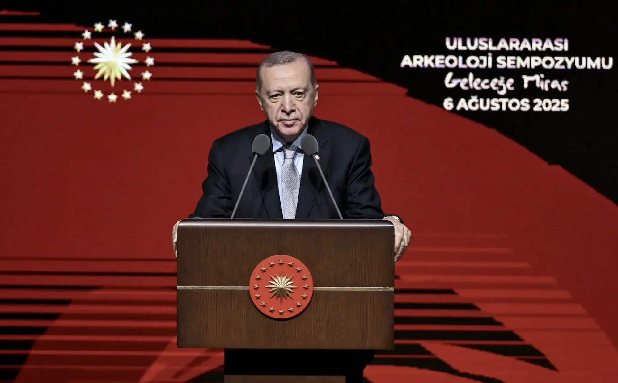 “Arkeoloji alanında çok zengin, çok köklü bir mirasın sahibiyiz”