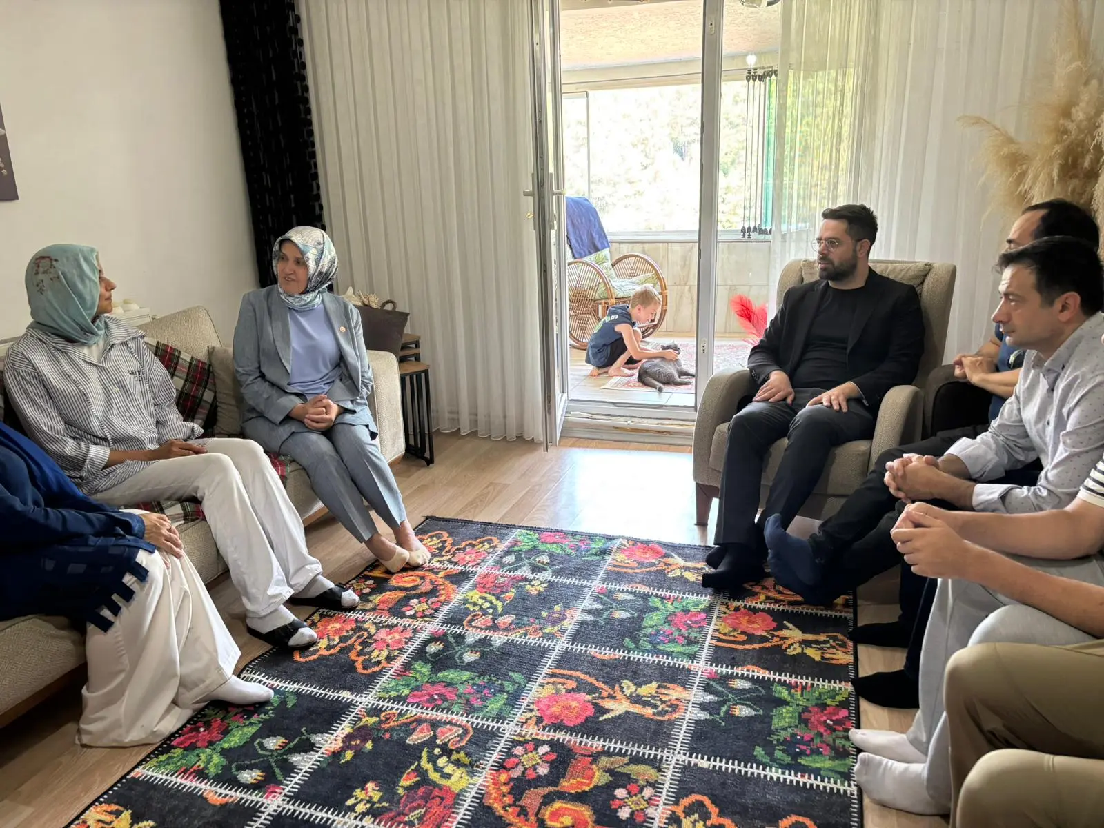 İstanbul Milletvekillerimiz sahada vatandaşlarla buluşmaya devam ediyor