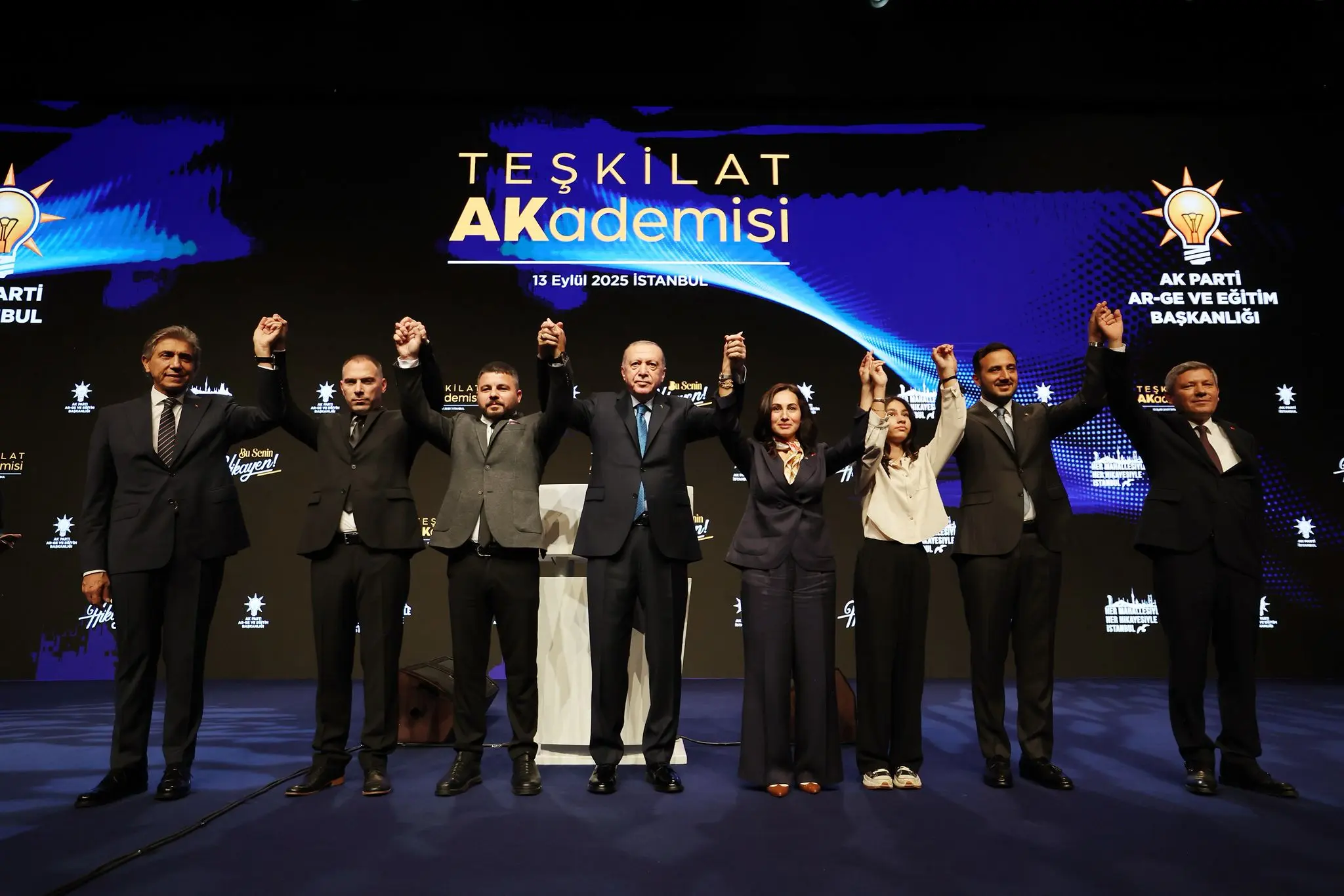 ”Saflarımızı sıklaştırıp genişletiyoruz”