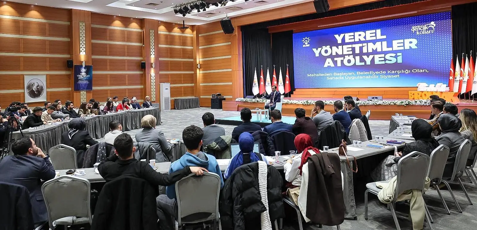 Gençlik Kollarımızdan Yerel Yönetimler Atölyesi