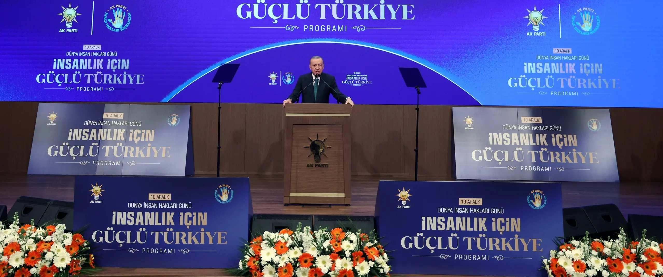 “Tarihimizde insan hakları konusunda mahcubiyet duyacağımız hiçbir leke yoktur”