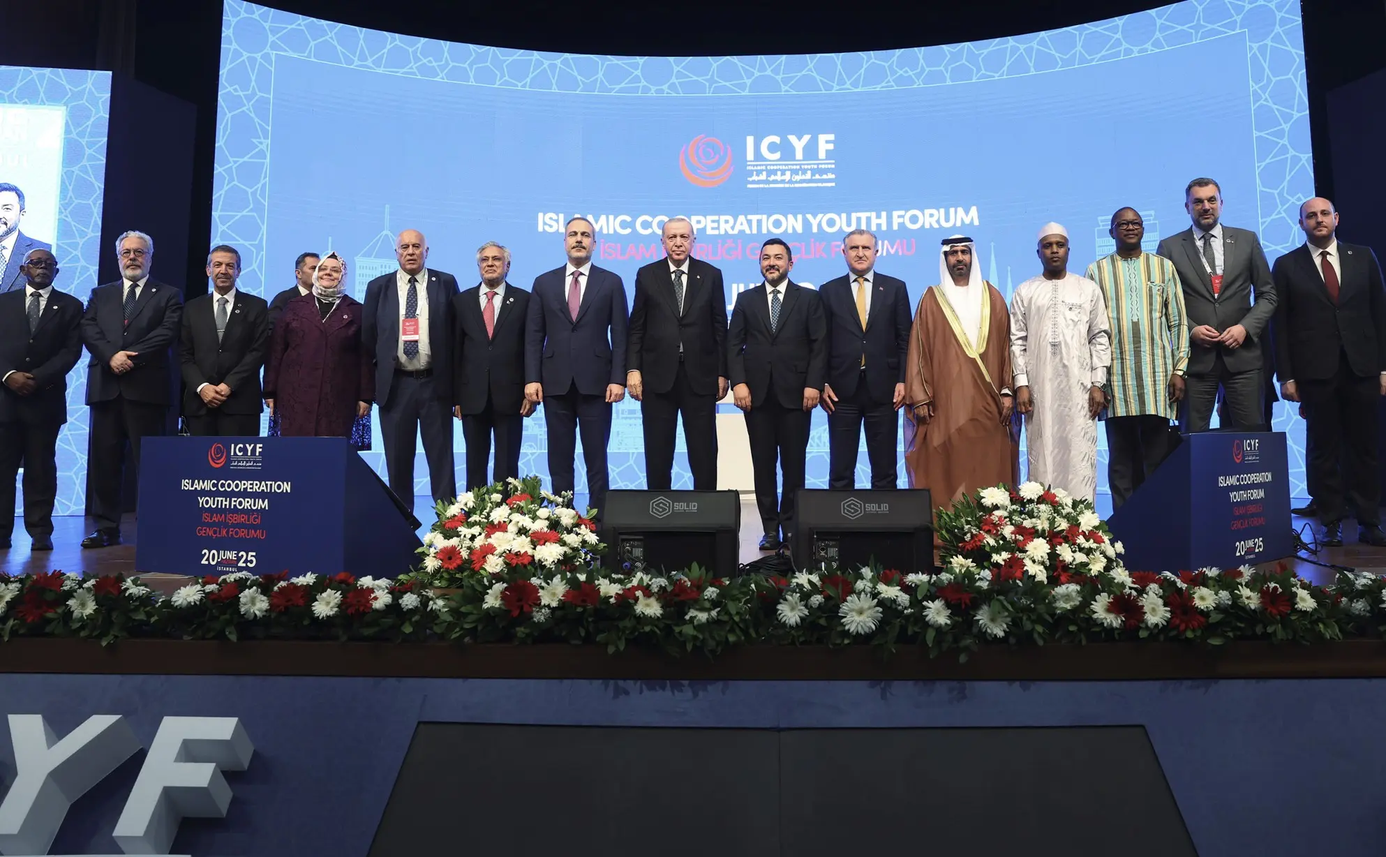 “Müslümanlar olarak, birlik ve beraberlik içinde hareket etmemiz şarttır”