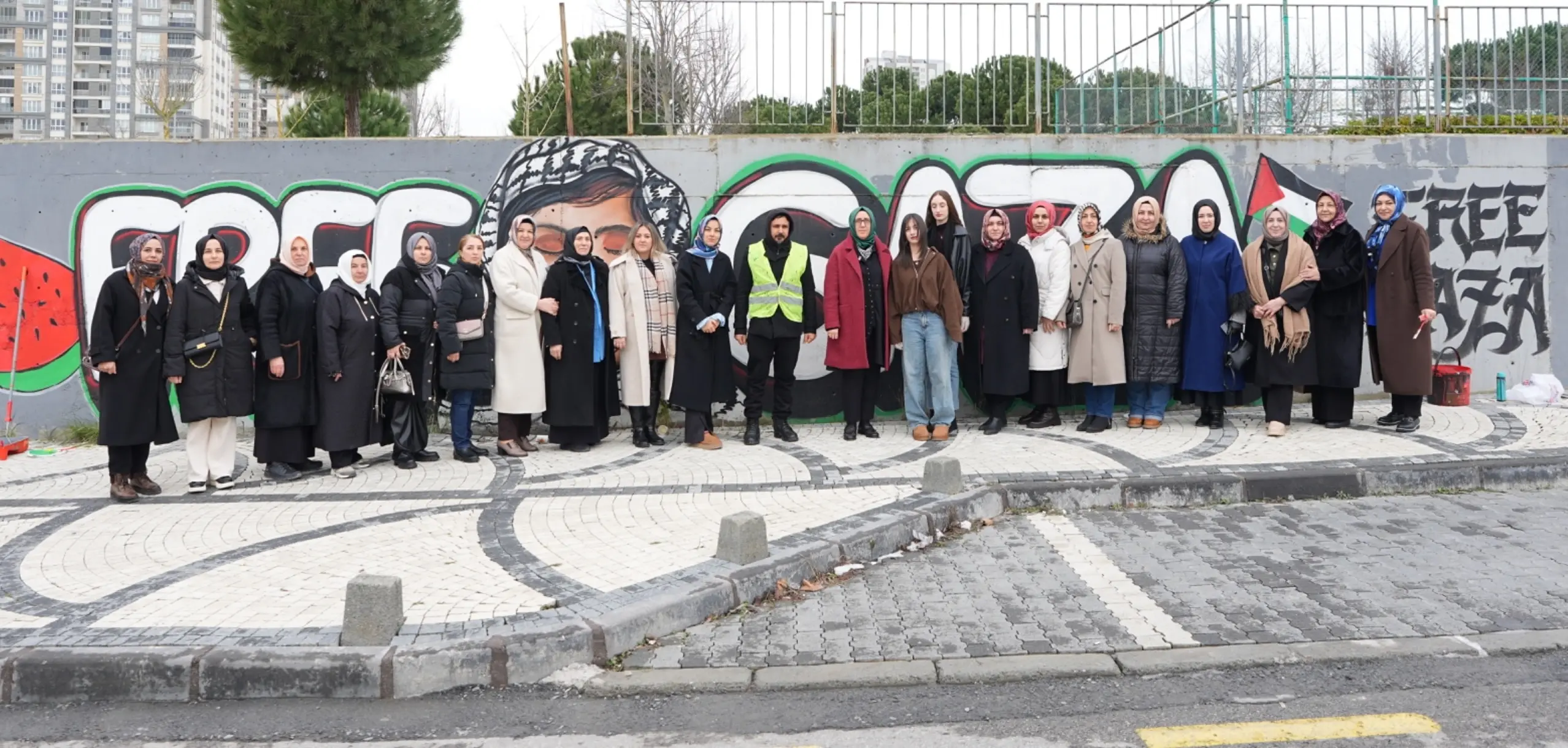 Başakşehir’de duvarlar Gazze için boyandı