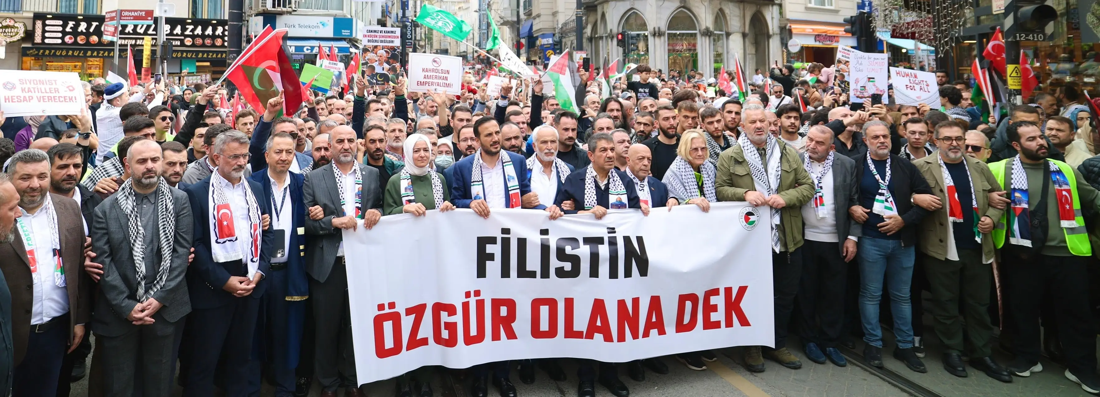 Gazze'nin özgürlüğü için Ayasofya'dan Eminönü'ne yürüyüş düzenlendi