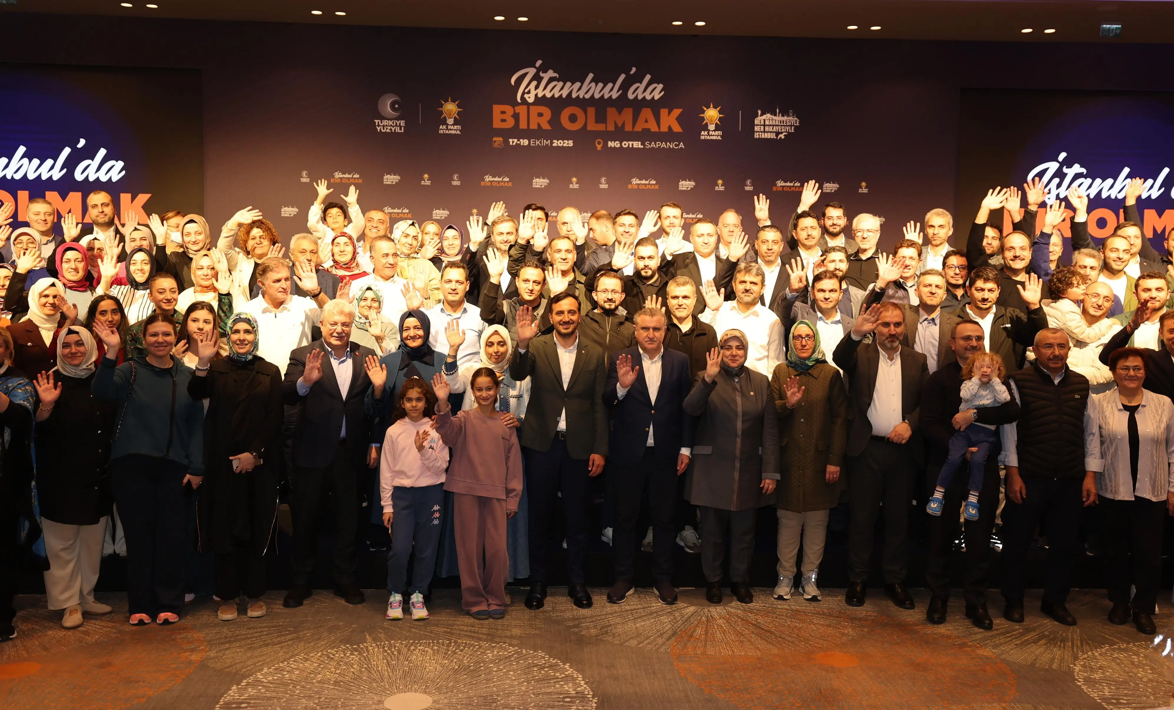 Sayın Cumhurbaşkanımızdan İstanbul teşkilatımıza tebrik mesajı